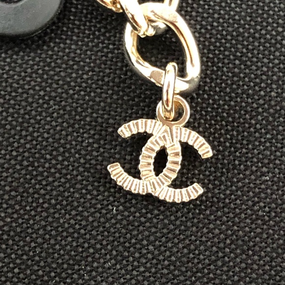 Chanel Necklace - Picture 6 of 6